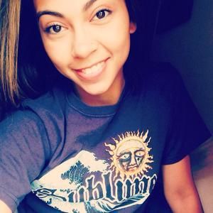 Meet your Posher, Laurissa